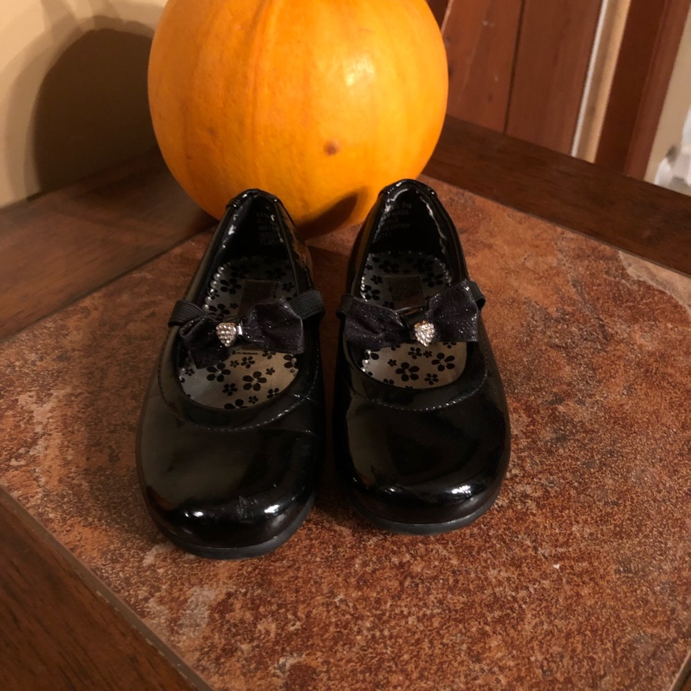 Black Patent Bow Shoes